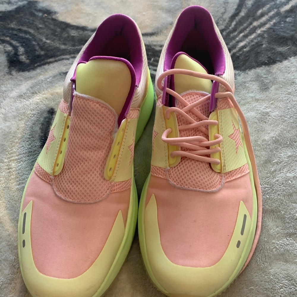 Converse Run Star Tennis Shoe 8.5M/10W